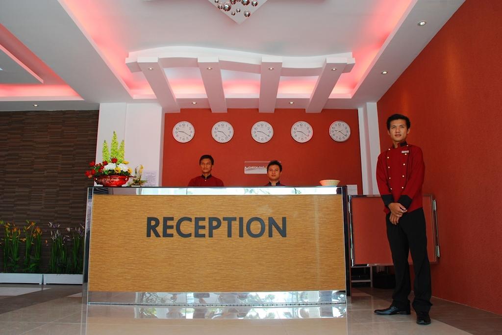 Hotel 72 Yangon Exteriör bild
