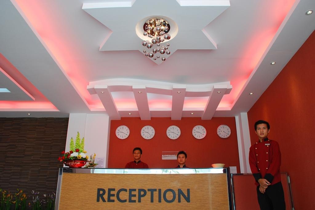 Hotel 72 Yangon Exteriör bild