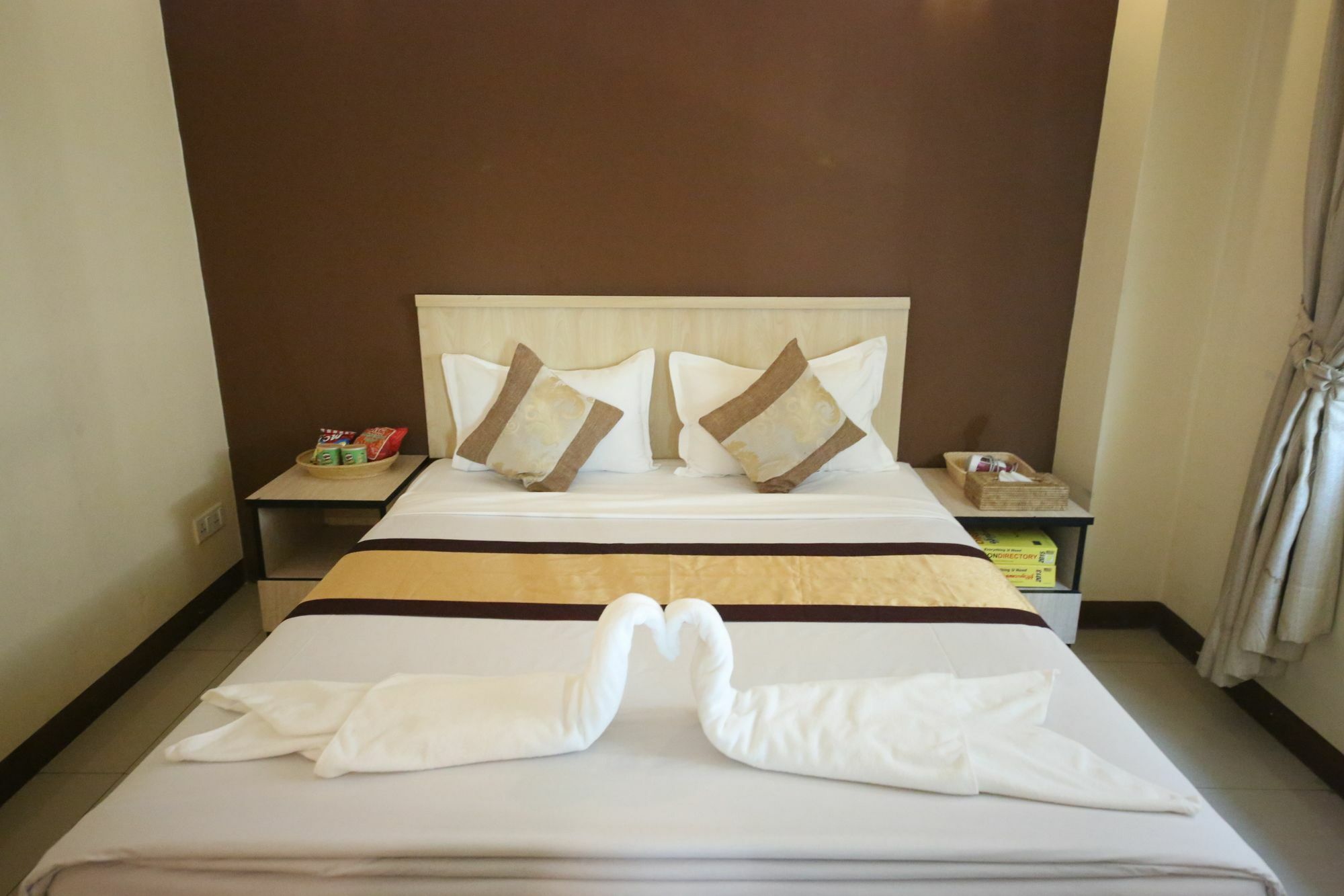 Hotel 72 Yangon Exteriör bild