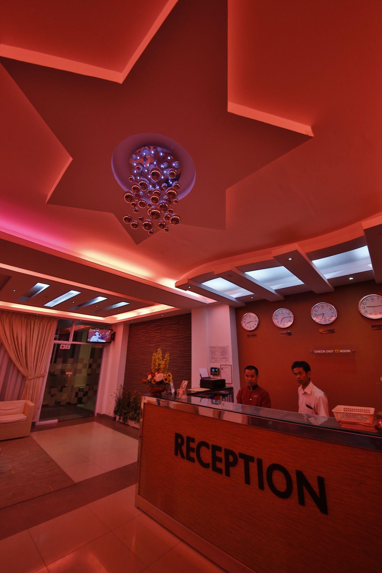 Hotel 72 Yangon Exteriör bild