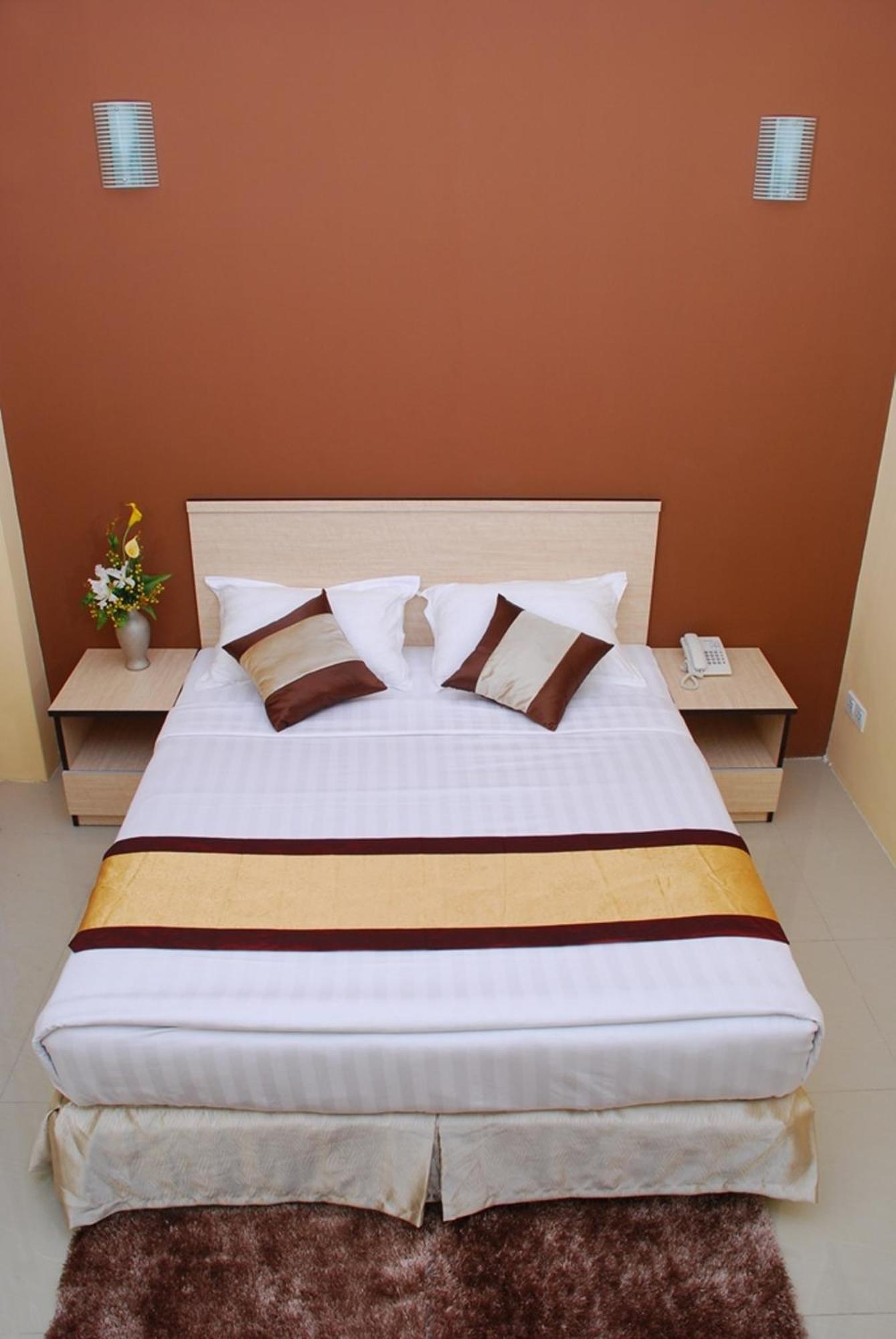 Hotel 72 Yangon Exteriör bild