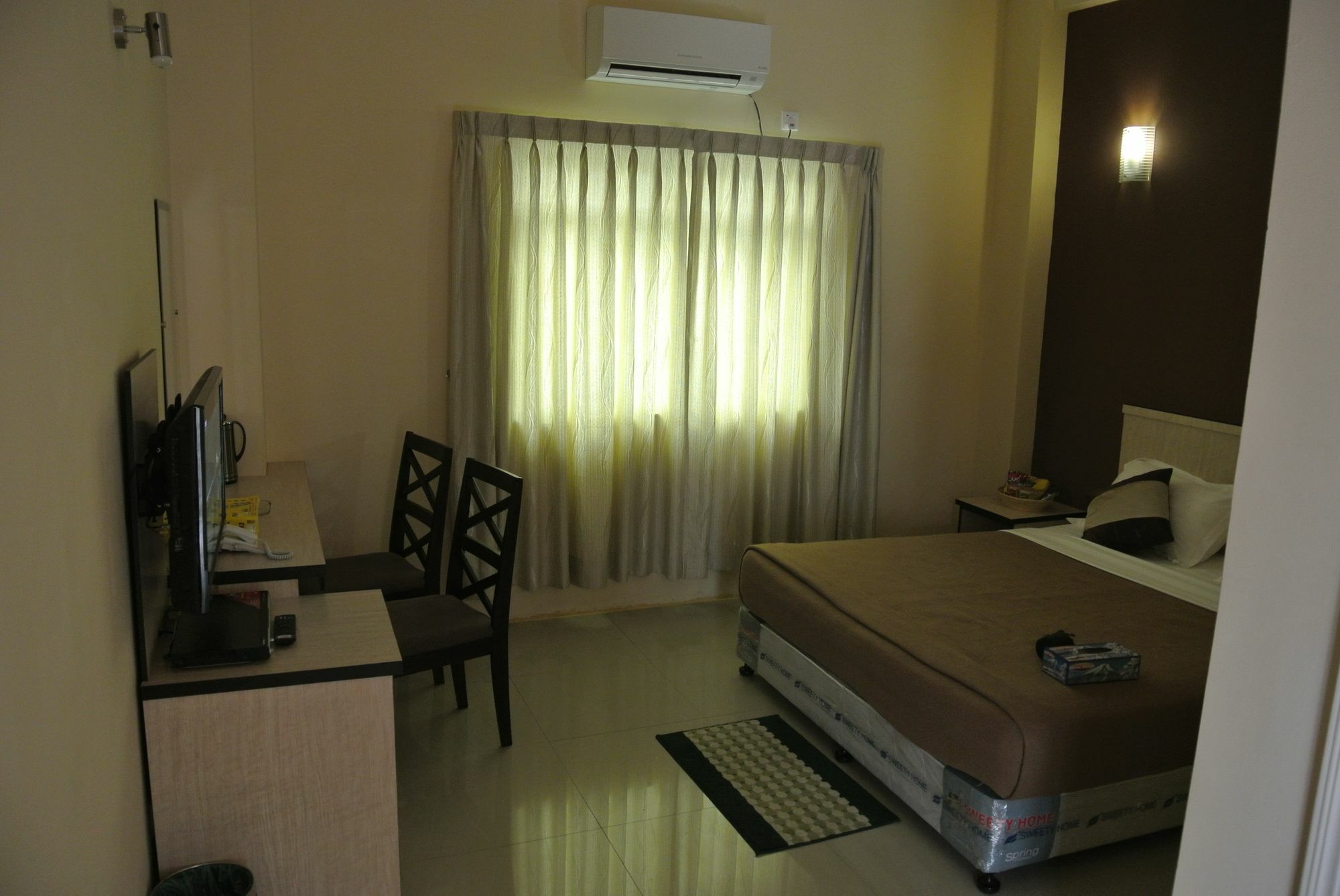 Hotel 72 Yangon Exteriör bild