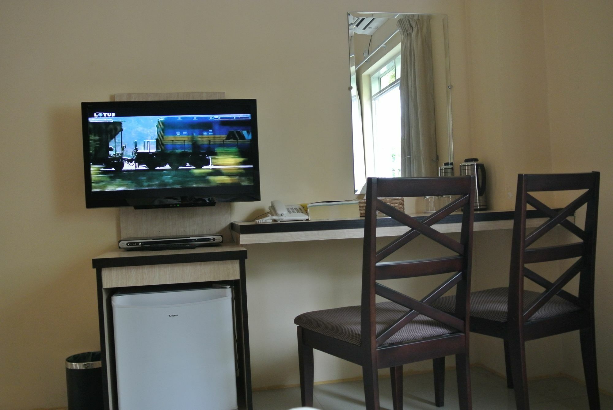 Hotel 72 Yangon Exteriör bild