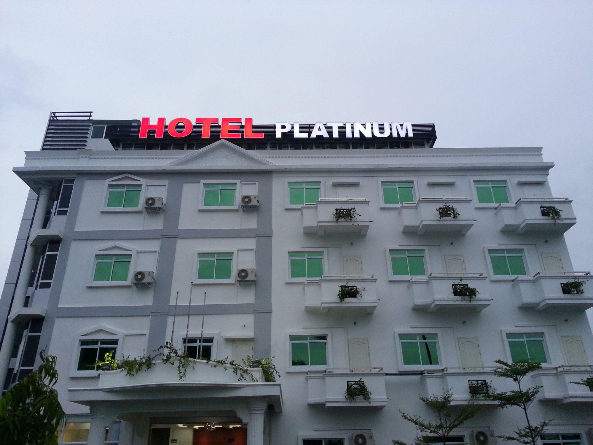 Hotel 72 Yangon Exteriör bild