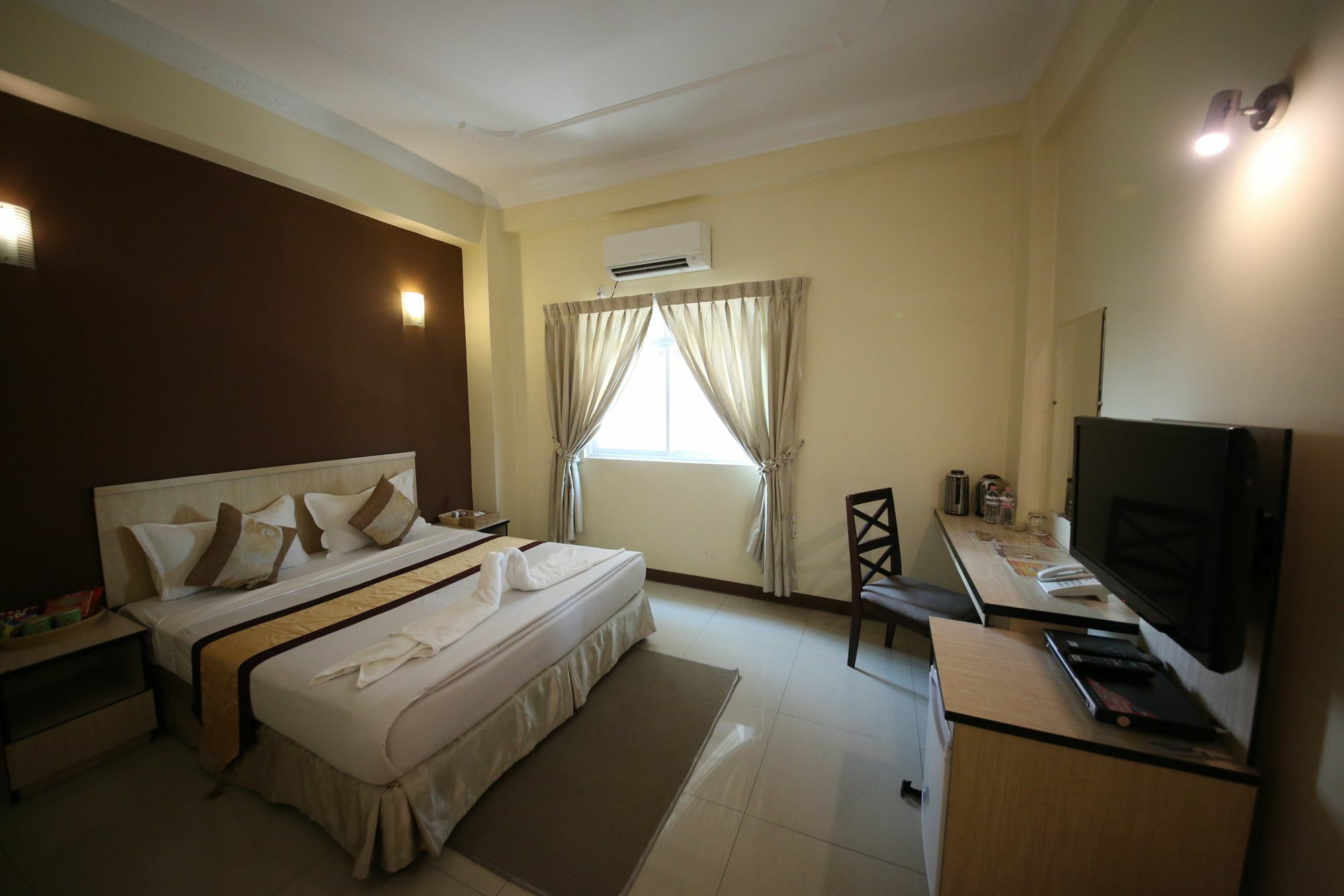 Hotel 72 Yangon Exteriör bild